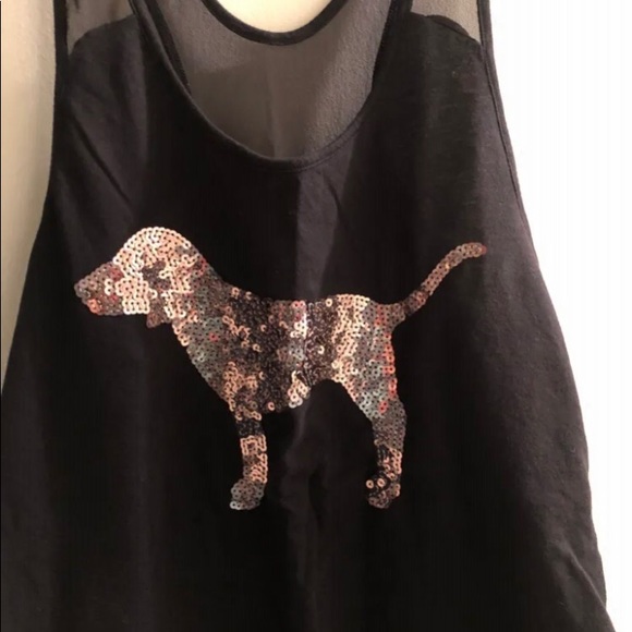 PINK sequin logo size medium and only worn a few times 😍 - Picture 1 of 1